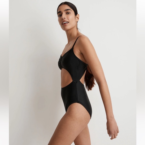 Madewell Cinched Cutout One-Piece Swimsuit, Black Size S - Picture 2 of 12